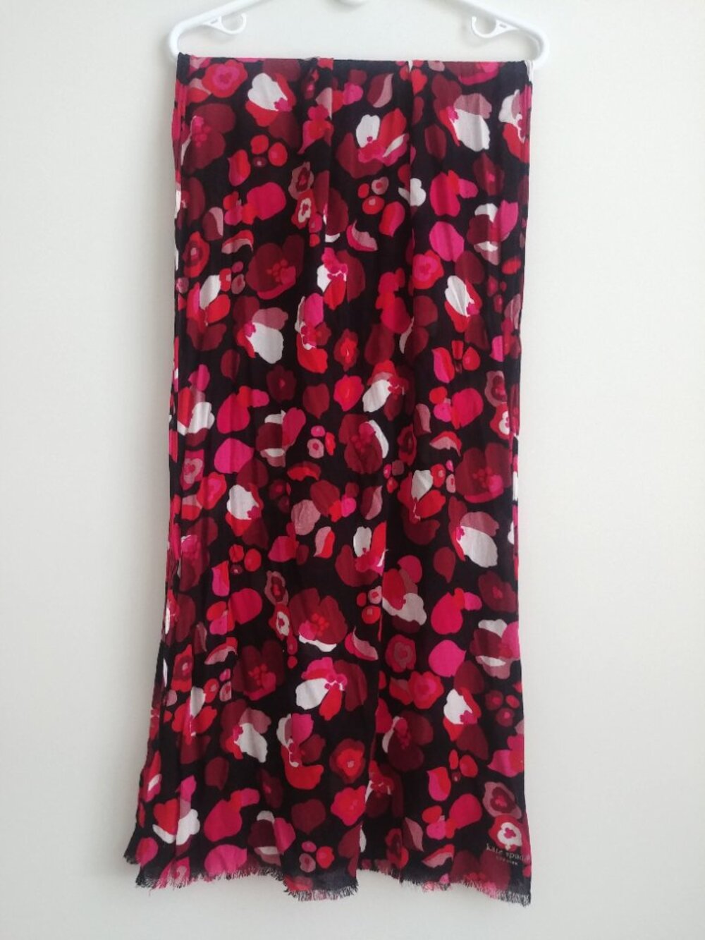 Kate Spade very large super soft scarf black with abstract pink red floral